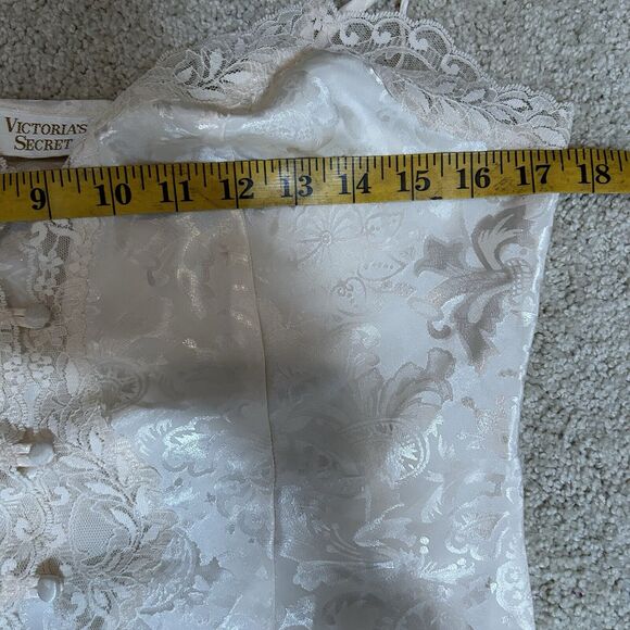 Victoria’s Secret Gold Label Serena Jacquard Lace Top Women's Size Medium - Picture 8 of 9